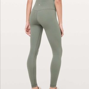 Grey Sage 28” Aligns Lululemon